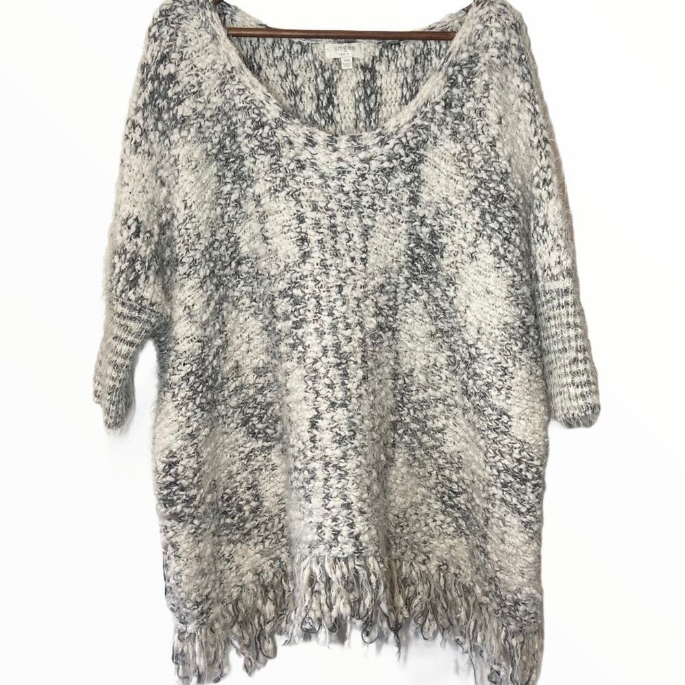 Umgee Fringe Poncho Knit Shrug Sleeves Oversized White Gray Small/Medium